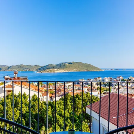 Carruba Boutique Hotel 5*