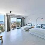 Hotel Carruba Boutique 5*